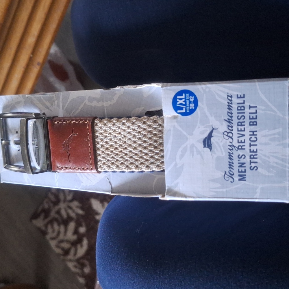 Men's Tommy bahama reversible stretch belt(18))